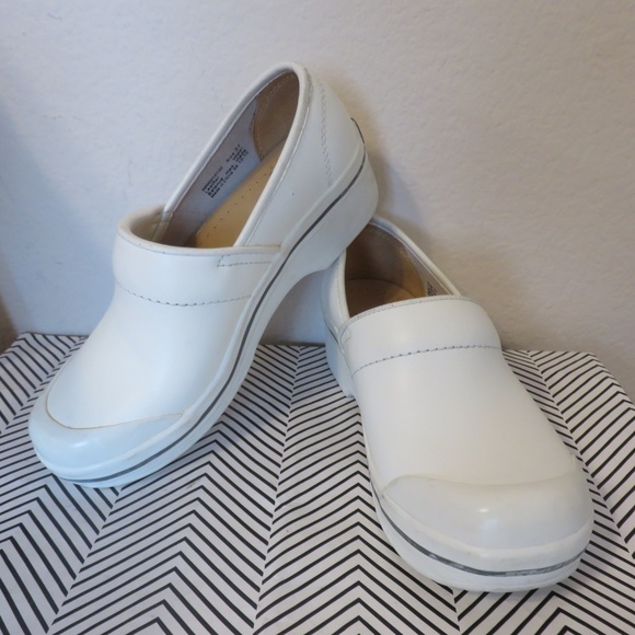 Dansko Shoes - DANSKO 6.5 M Clogs Loafer  White